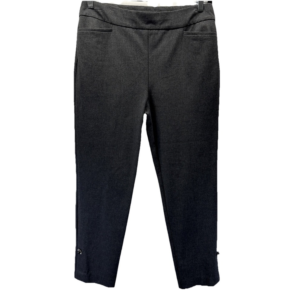 Chicos Women's‎ Solid Gray Pull On Pants Size Medium Capri Button Accent Pockets